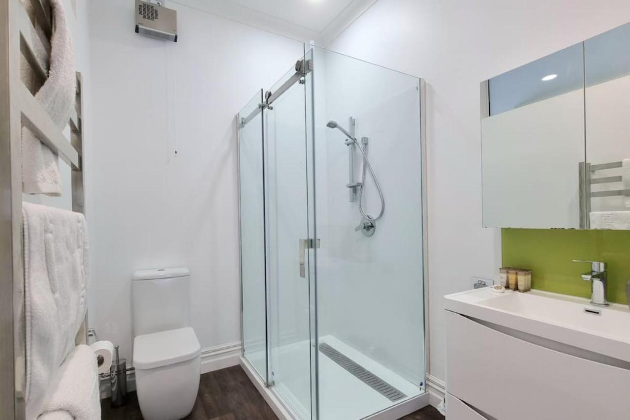 Central Auckland 5-Bedroom Villa With Free Parking Exterior photo
